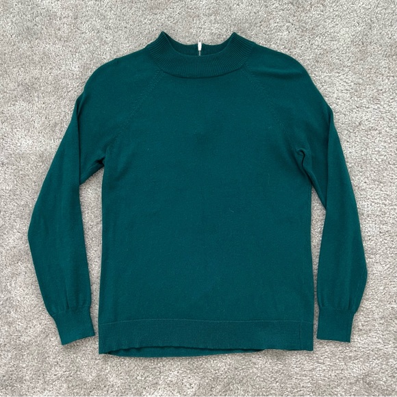Vintage Green Mock-Neck Sweater - Picture 4 of 11